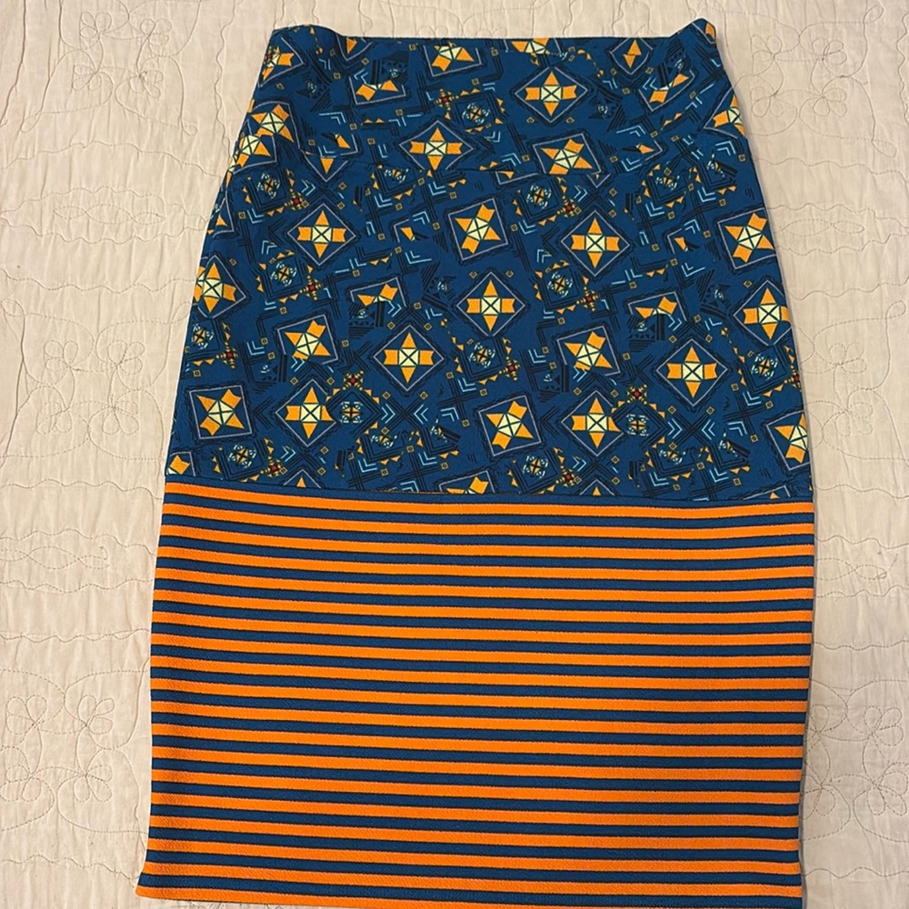 Lularoe M